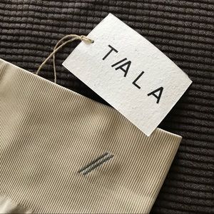 NWT Tala Zinnia Chai Leggings